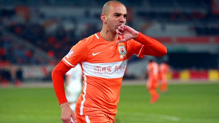  格勒诺布尔门线救险频频，神扑力保球门不失